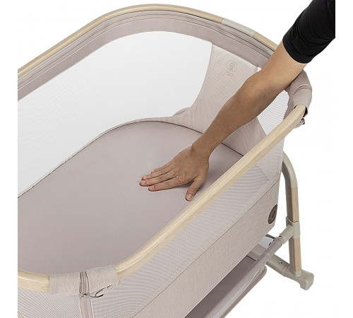 Колыбель Maxi-Cosi IORA AIR Beyond, Classic Beige ECO (с колесами)