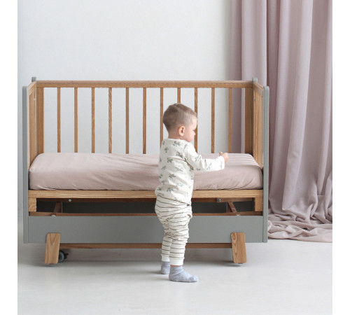 Детская кровать Фабрика облаков Onlybaby Scandi с маятником, Серый