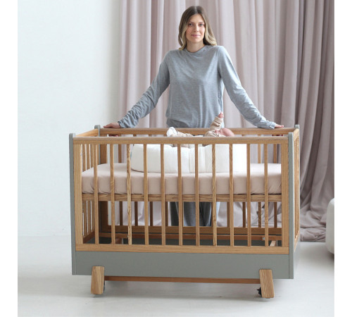 Детская кровать Фабрика облаков Onlybaby Scandi с маятником, Серый