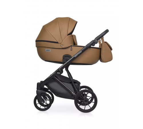 Коляска 2 в 1 Riko Basic Montana Ecco, 18 - Caramel (Коричневый)
